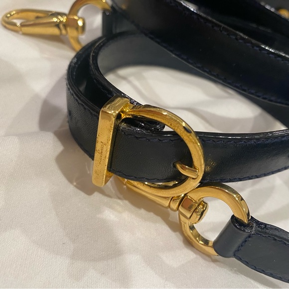 Vintage Ferragamo 2 way Purse - Picture 4 of 9